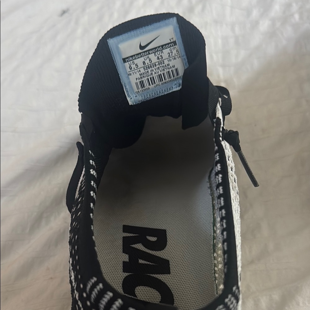 Nike Black and White Athletic Running Shoes - Picture 4 of 6